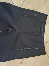 Eleganckie spodnie cygaretki w kropki Reserved 36