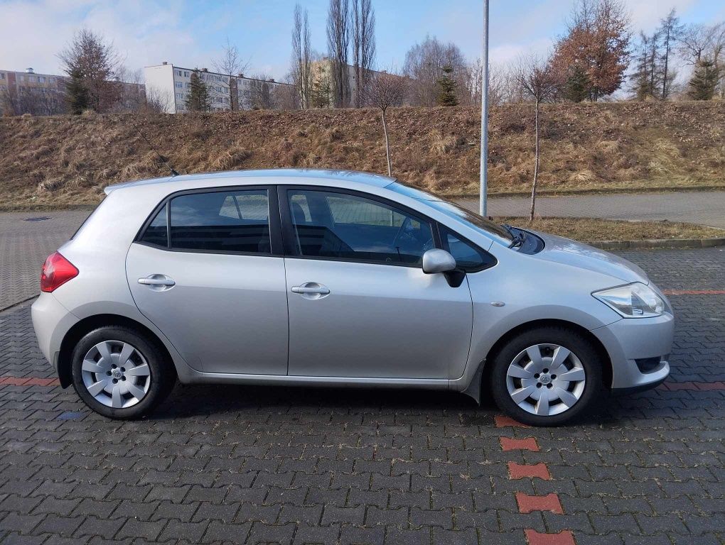 Toyota Auris r.2008