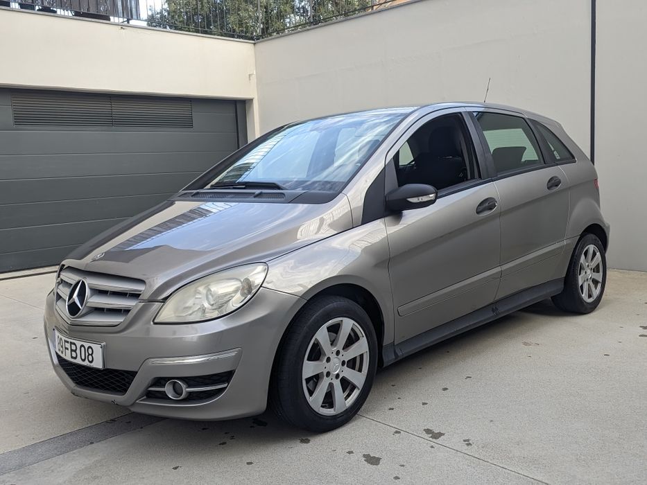 Mercedes-Benz B 180 Nacional  Motor  Mercedes