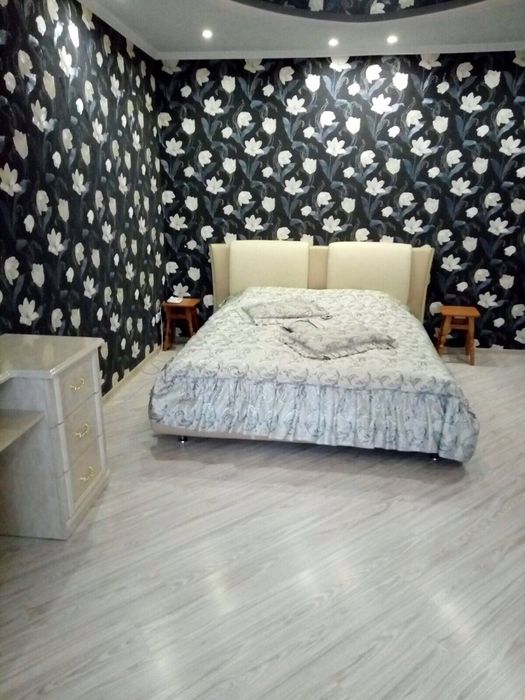 Сдам свою квартиру с евроремонтом долгосрочно,помесячно