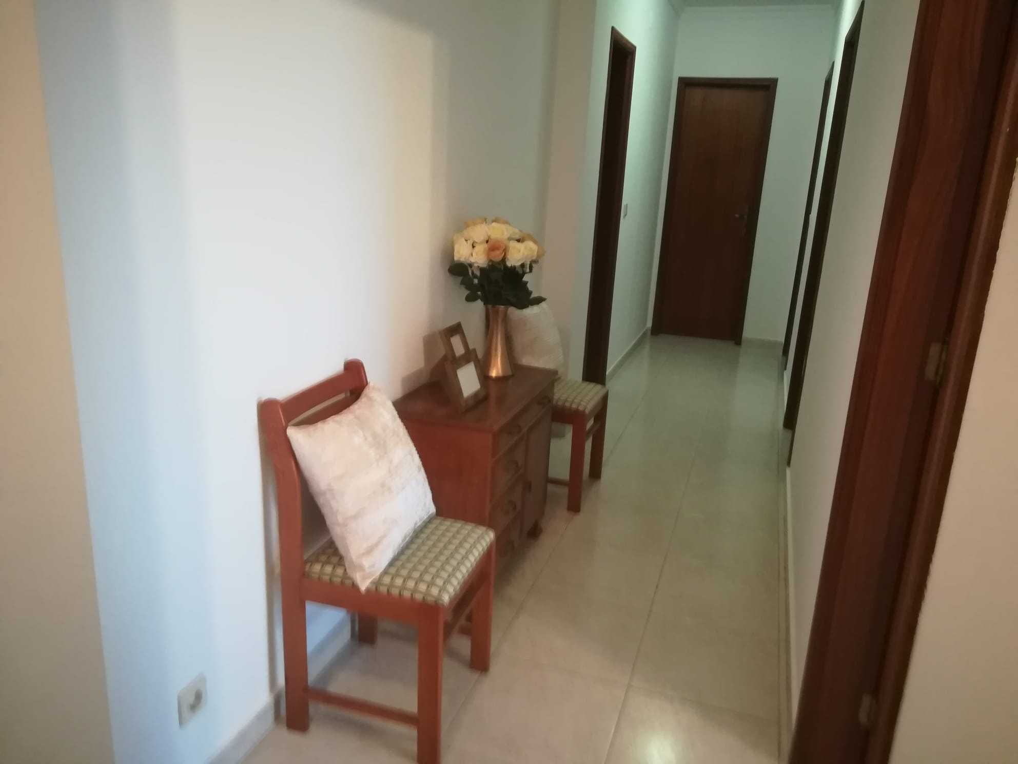Apartamento T2 mobilado no centro de Macedo de Cavaleiros.