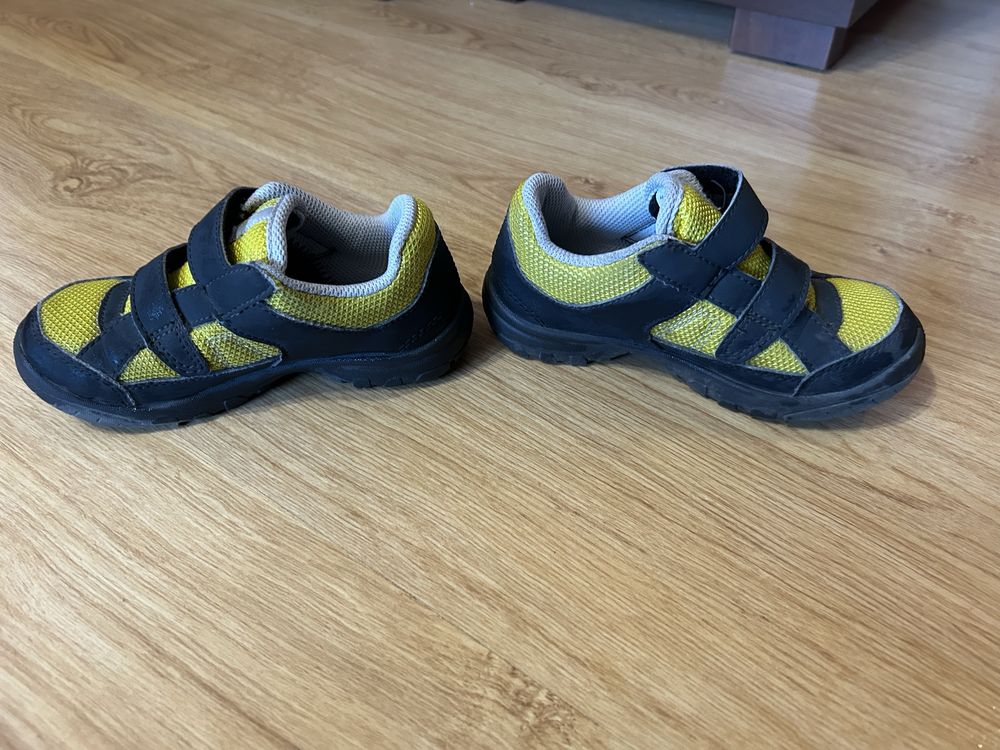 Buty wiosenne dla dziecka r. 29