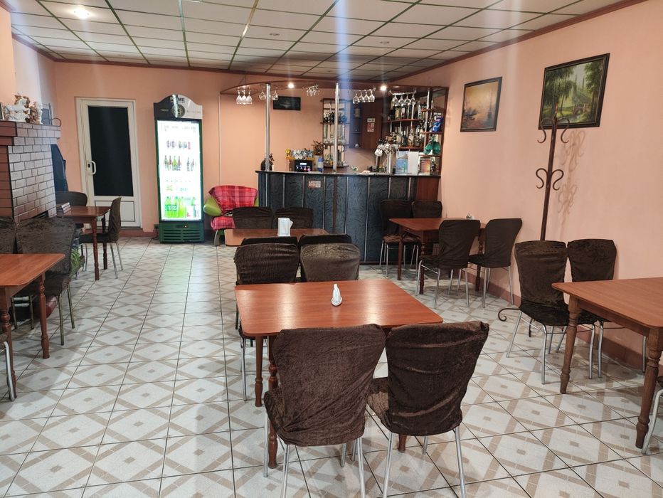 Аренда кафе 100 м2 в центре с летней площадкой, оборудованием и мангал