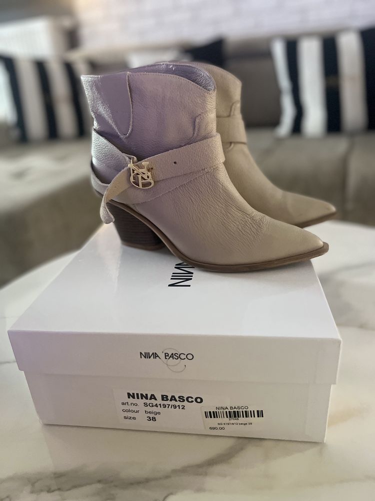 Botki kowbojki Nina Basco