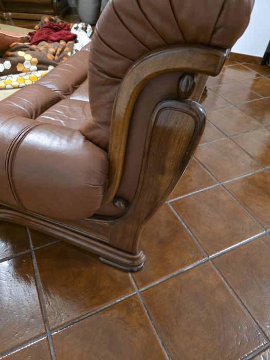 Sofas em pele - 1 sofa 3 lugares + 2 individuais