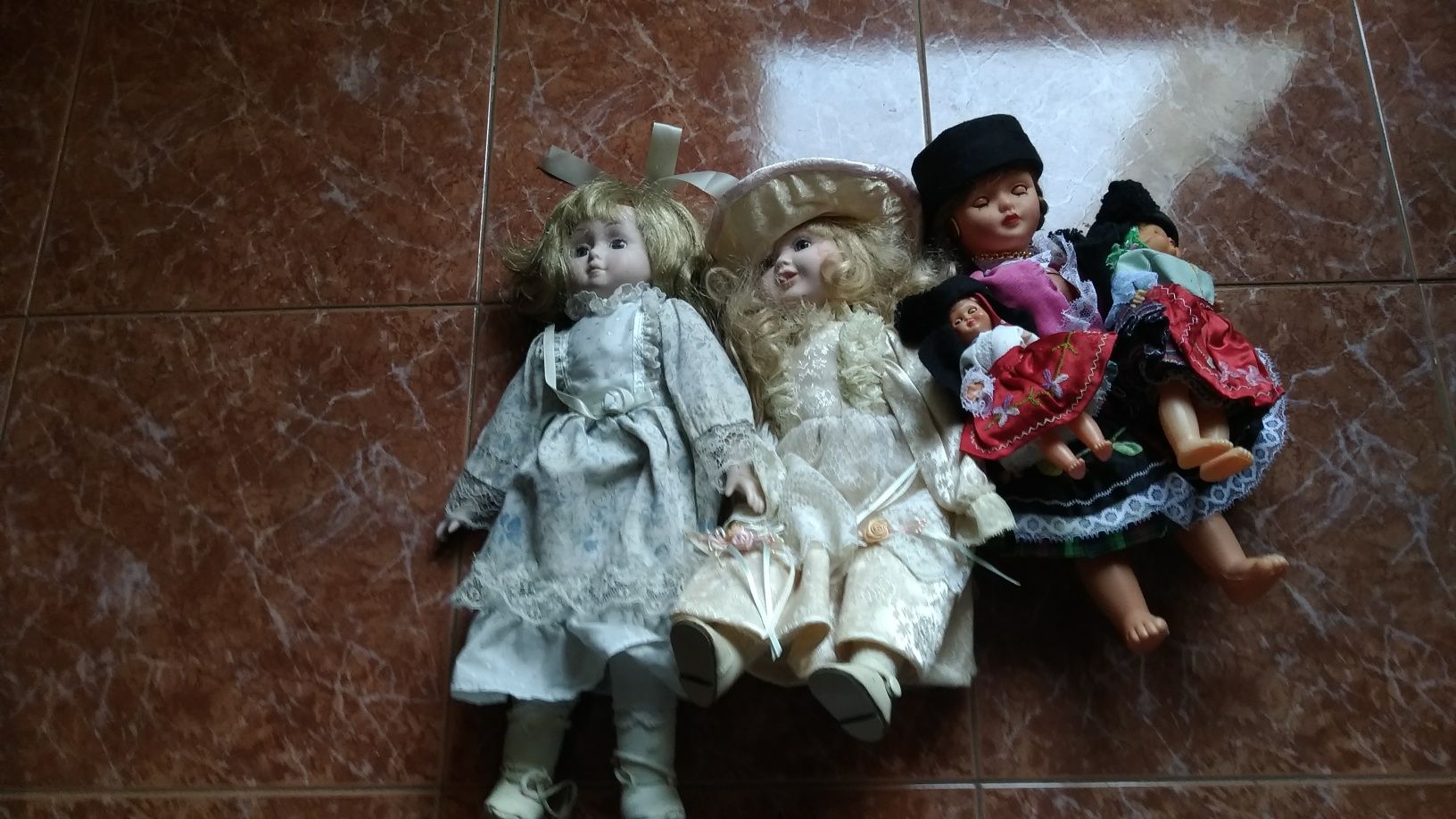 Bonecas de Porcelana e da Nazare