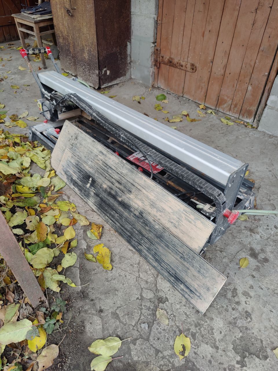 Плиткоріз Forte TC 250