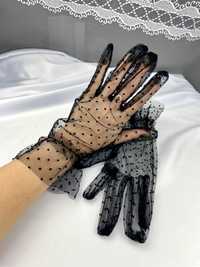 Czarne transparentne siateczkowe tiulowe rękawiczki damskie w kropki