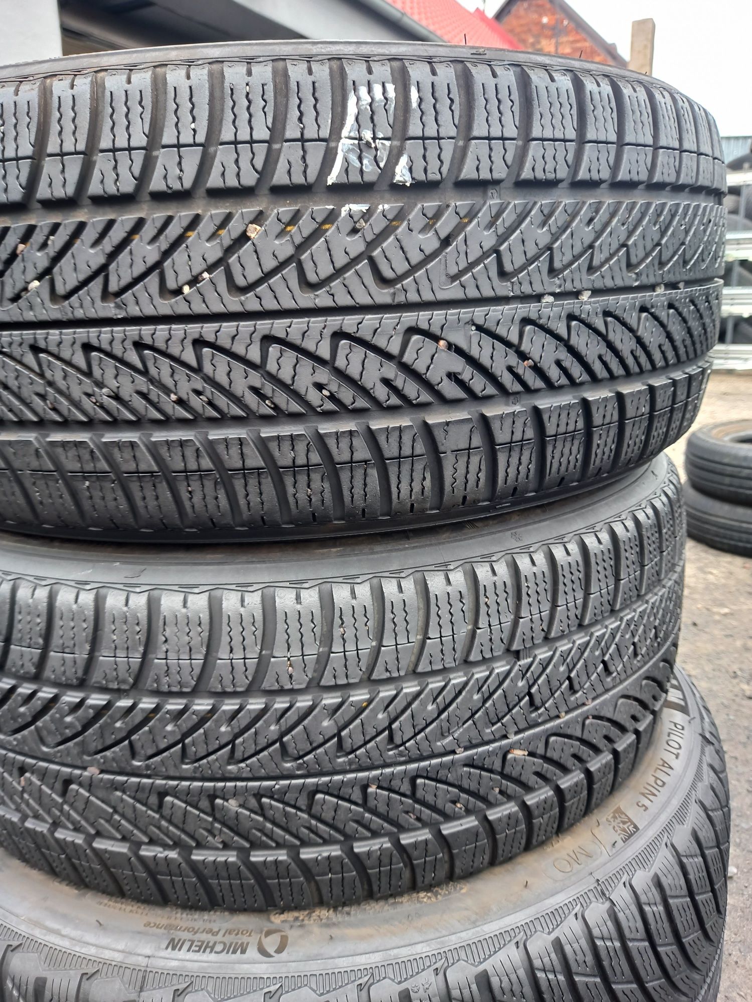 Opony używane 205/45/17 goodyear 2x6 mm 2023 rok prod