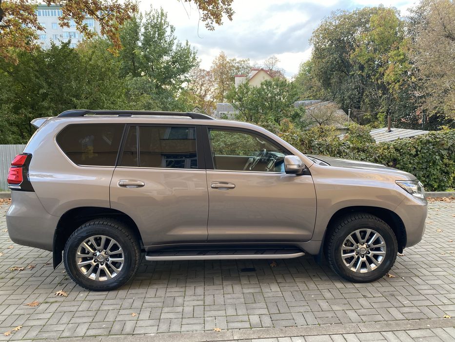 Продам Toyota Land Cruiser Prado