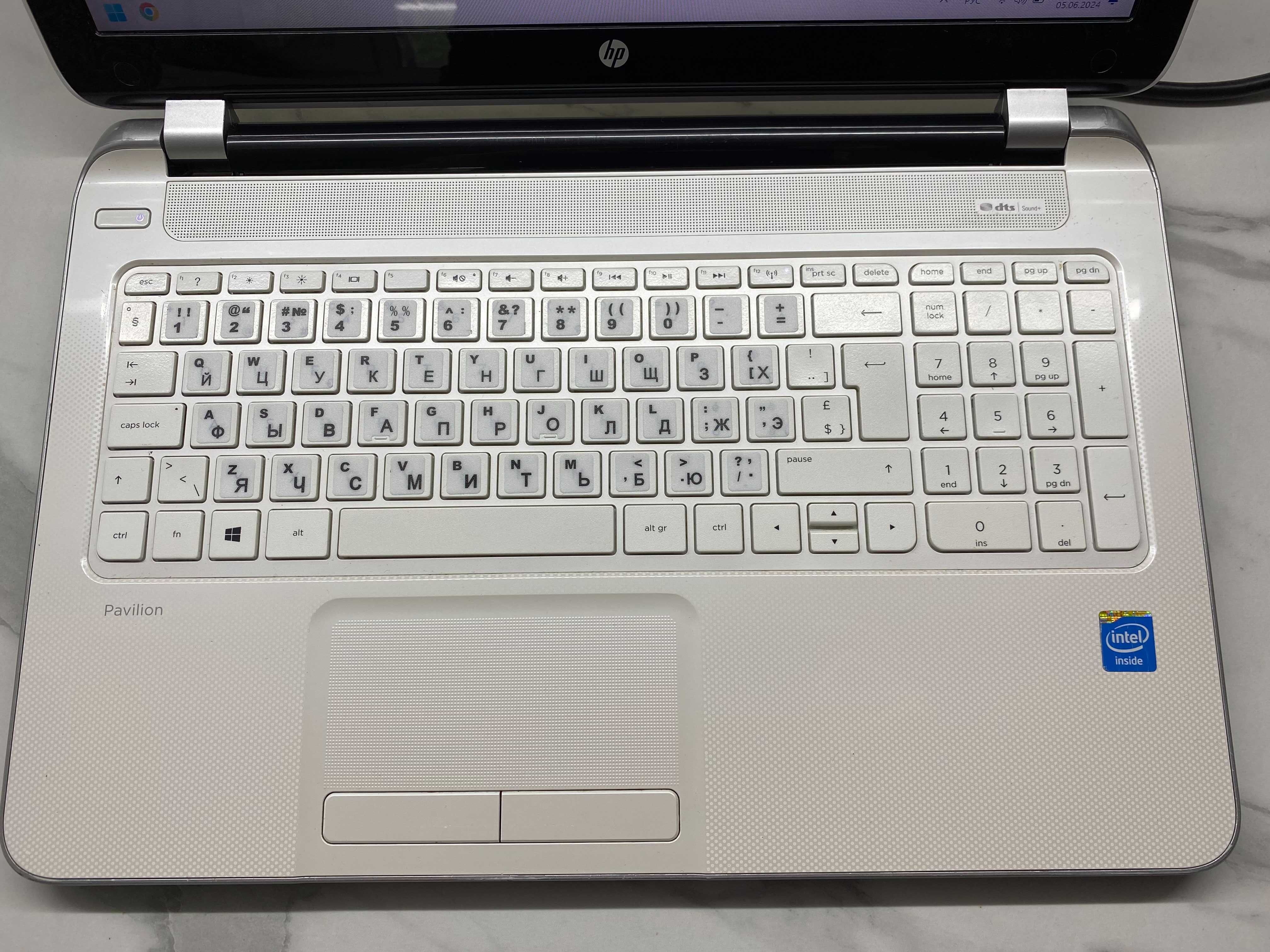 HP Pavilion 15 Celeron 1007U/4Гб ОЗУ/500Гб HDD/15.6" HD Нова АКБ