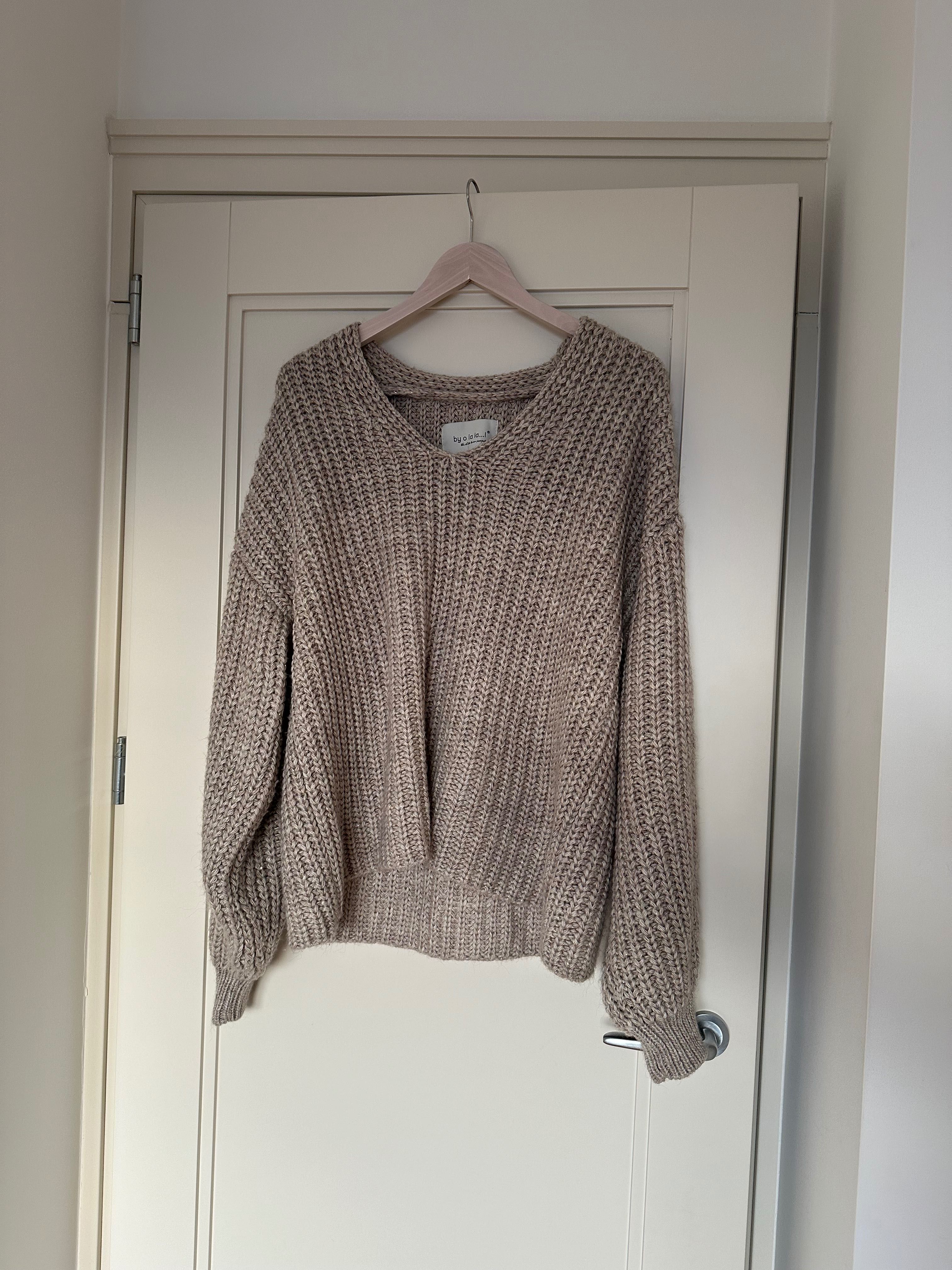 sweter oversize beżowy