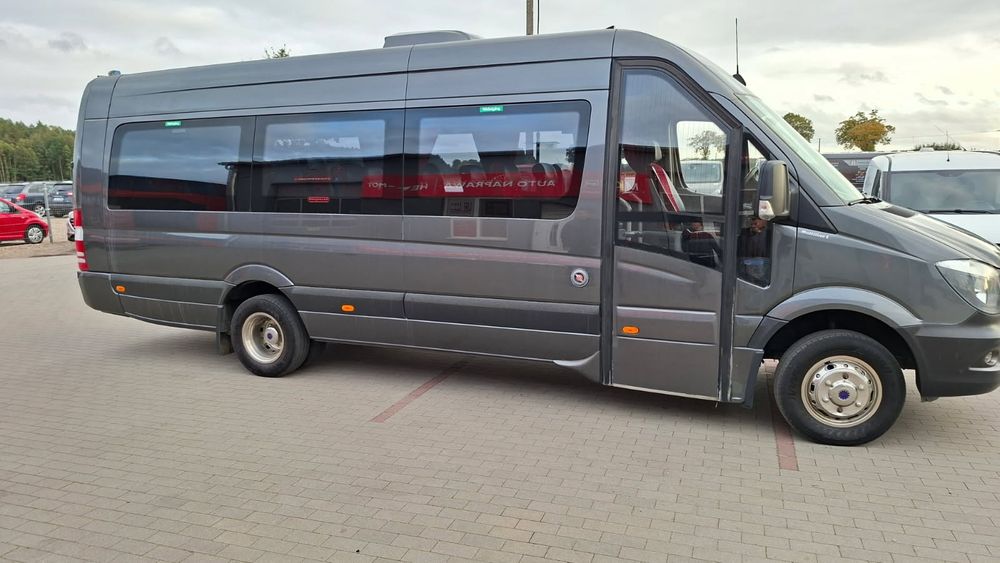 Wynajem busa 23 osoby