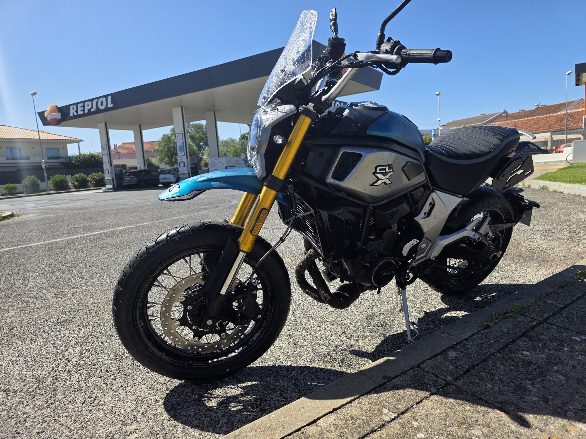 CFMoto CLX 700 ADV ( ano 2024 )
