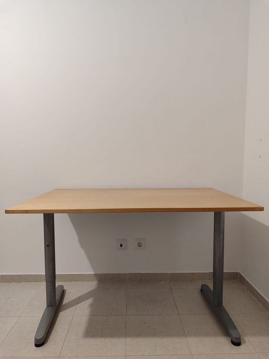 Secretária + Módulo com gavetas IKEA