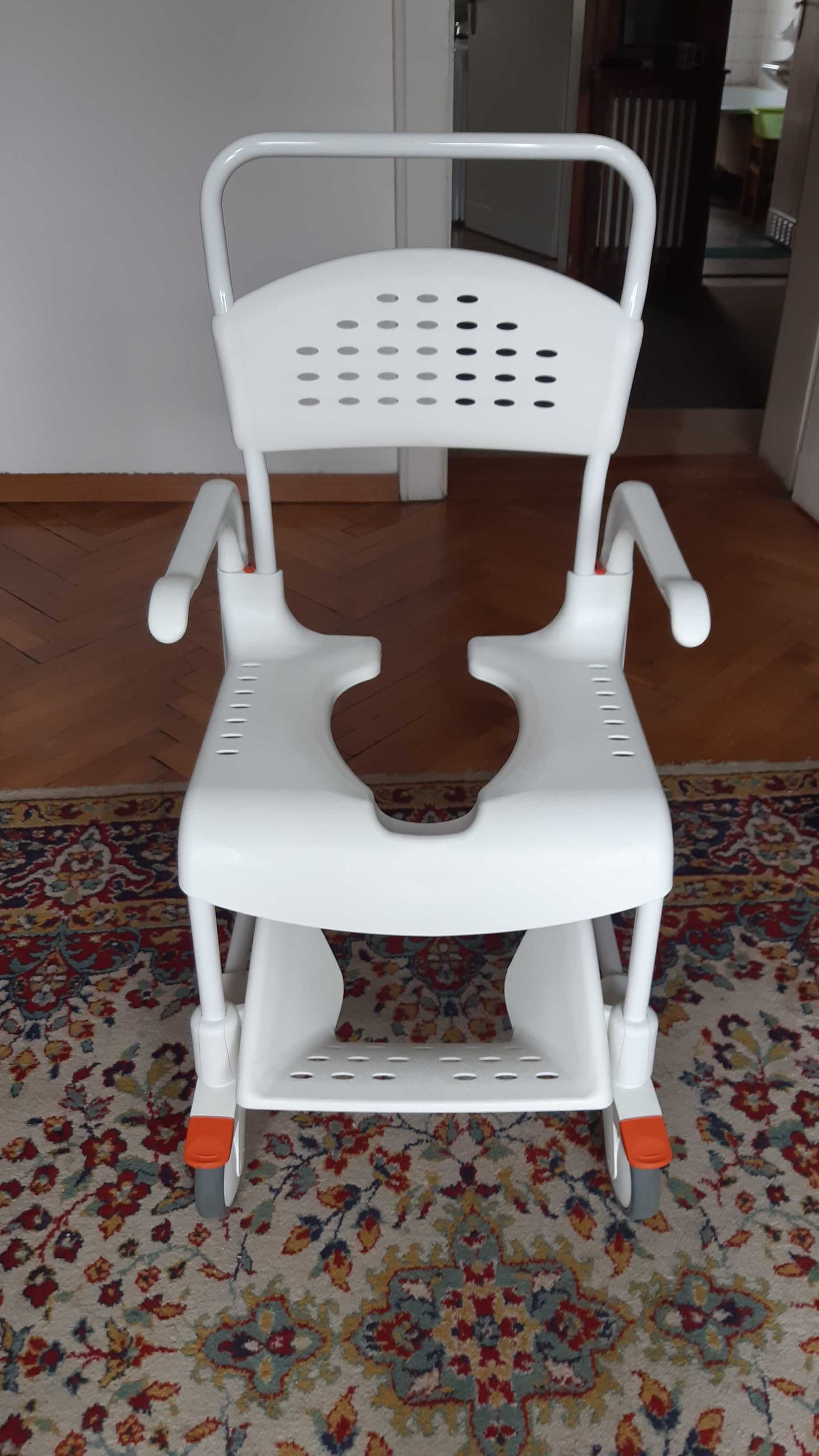 Wózek inwalidzki toaletowo-prysznicowy Etac Clean 49 cm - stan idealny