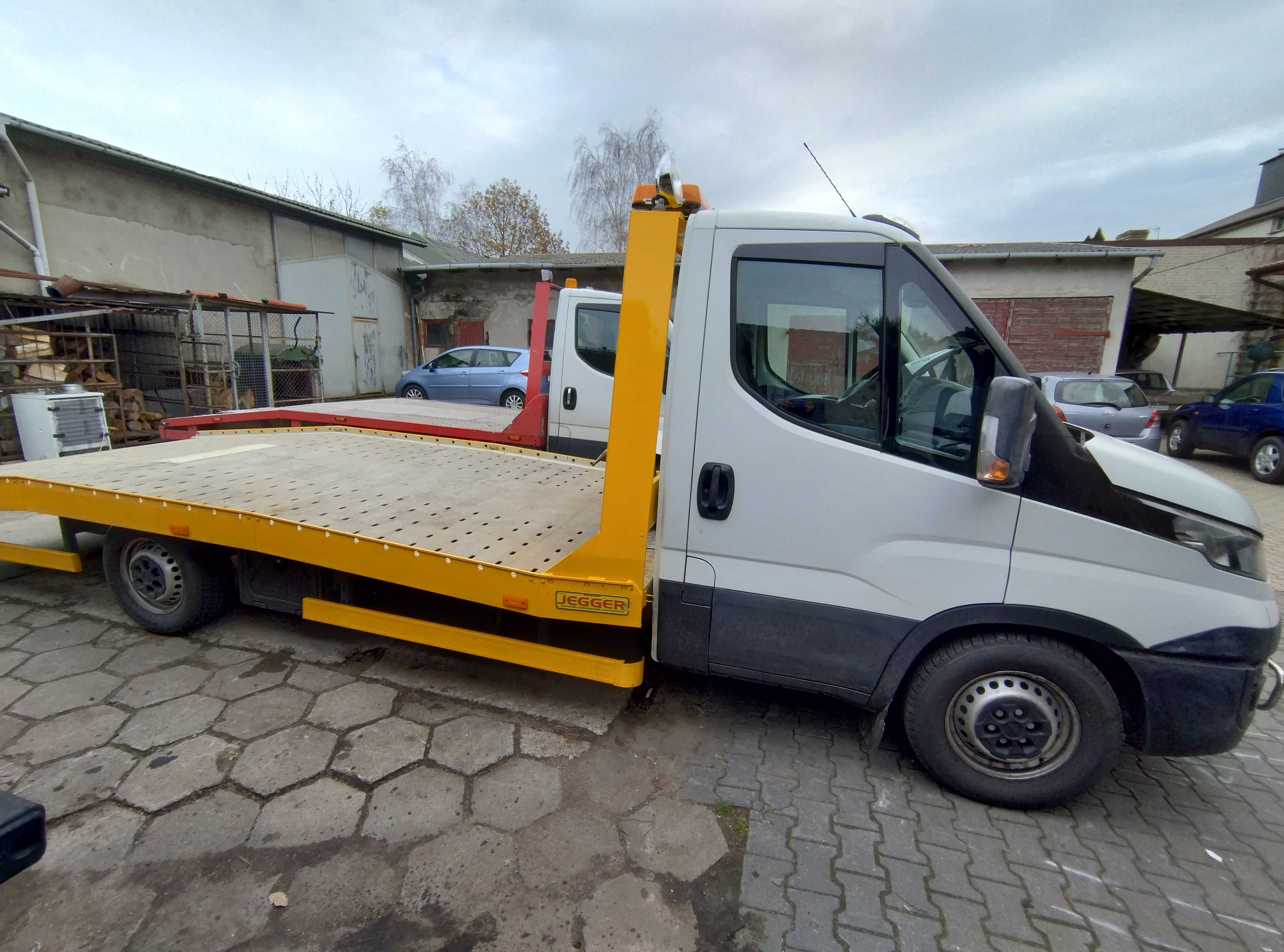 Iveco Daily 35s14 Laweta