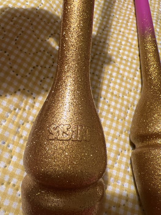 Булави для художньоі гімнастики