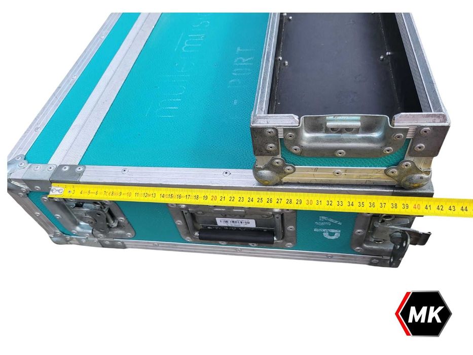 RACK 3U 2x szyna (40cm pomiędzy)(48 do klapy) FV 23% (dostępne wiecej)