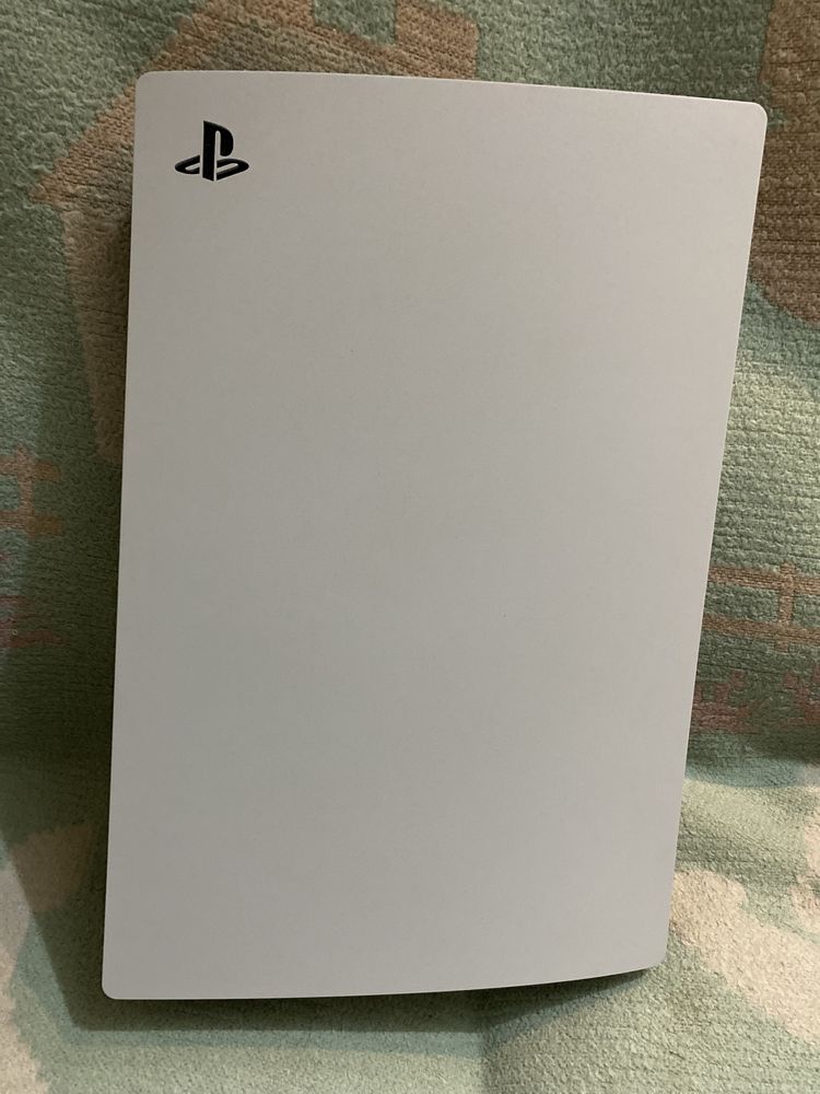 PlayStation 5 Standard + Comando PS5 + Gran Turismo 7