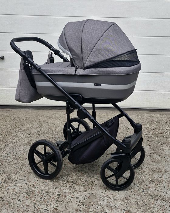 Б/У Колясоки на Троещене