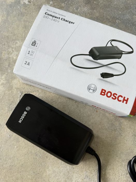 Carregador E-Bike Bosch 2A como novo