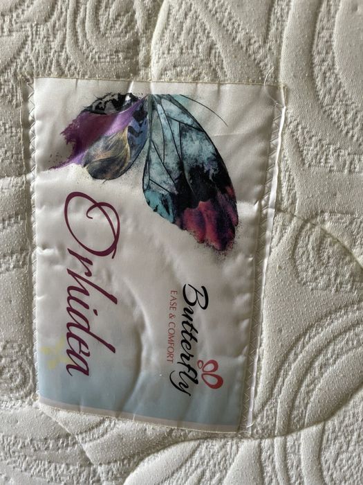 Продам: ліжко двохспальне, з матрацом