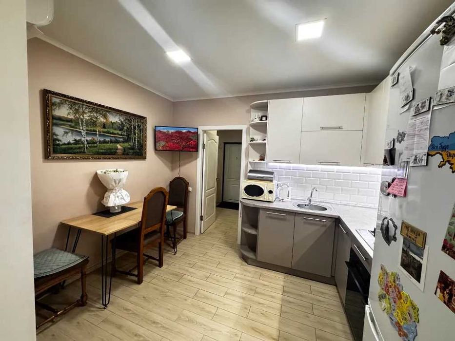 Продам двухкомнатную квартиру ЖК Днепровская Брама