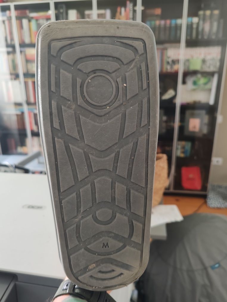 Bota walker CAT esquerda tam. M