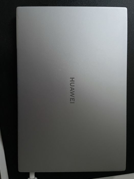 Laptop Huawei Matebook D14