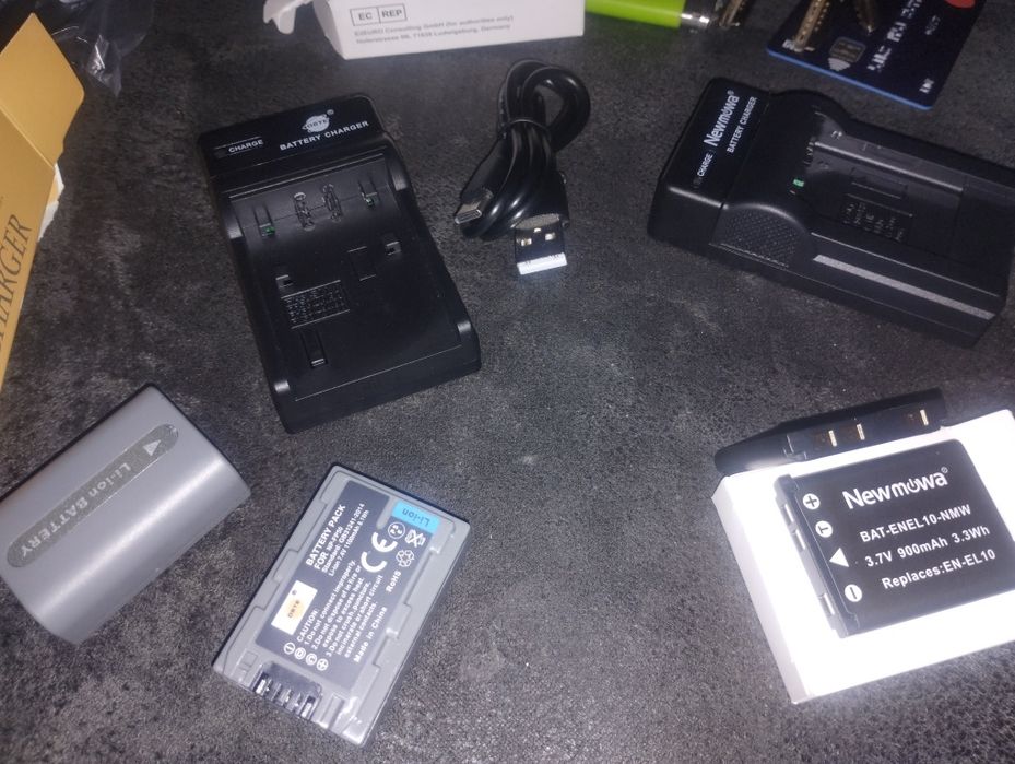 Зарядні та батареї Sony Nikon камери/фотоапарати