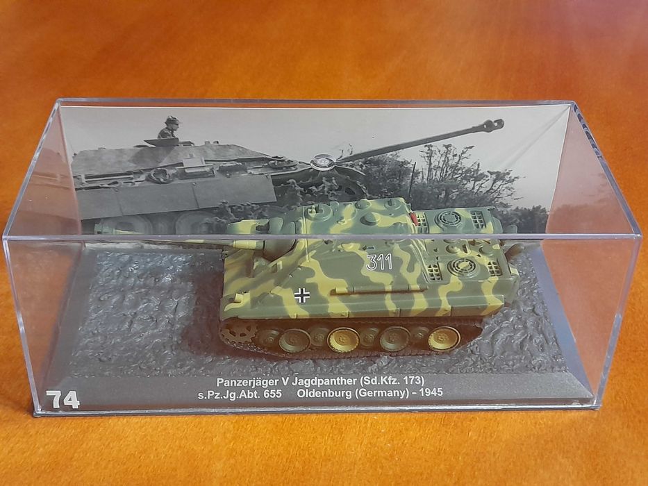 czołgi-PANZER SAMMLUNG/74-Panzerjäger V Jagdpanther