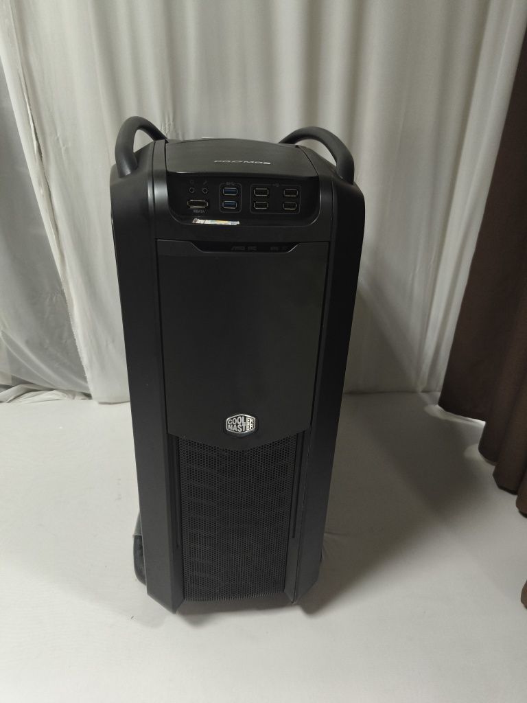 Computador cooler master cosmos 2