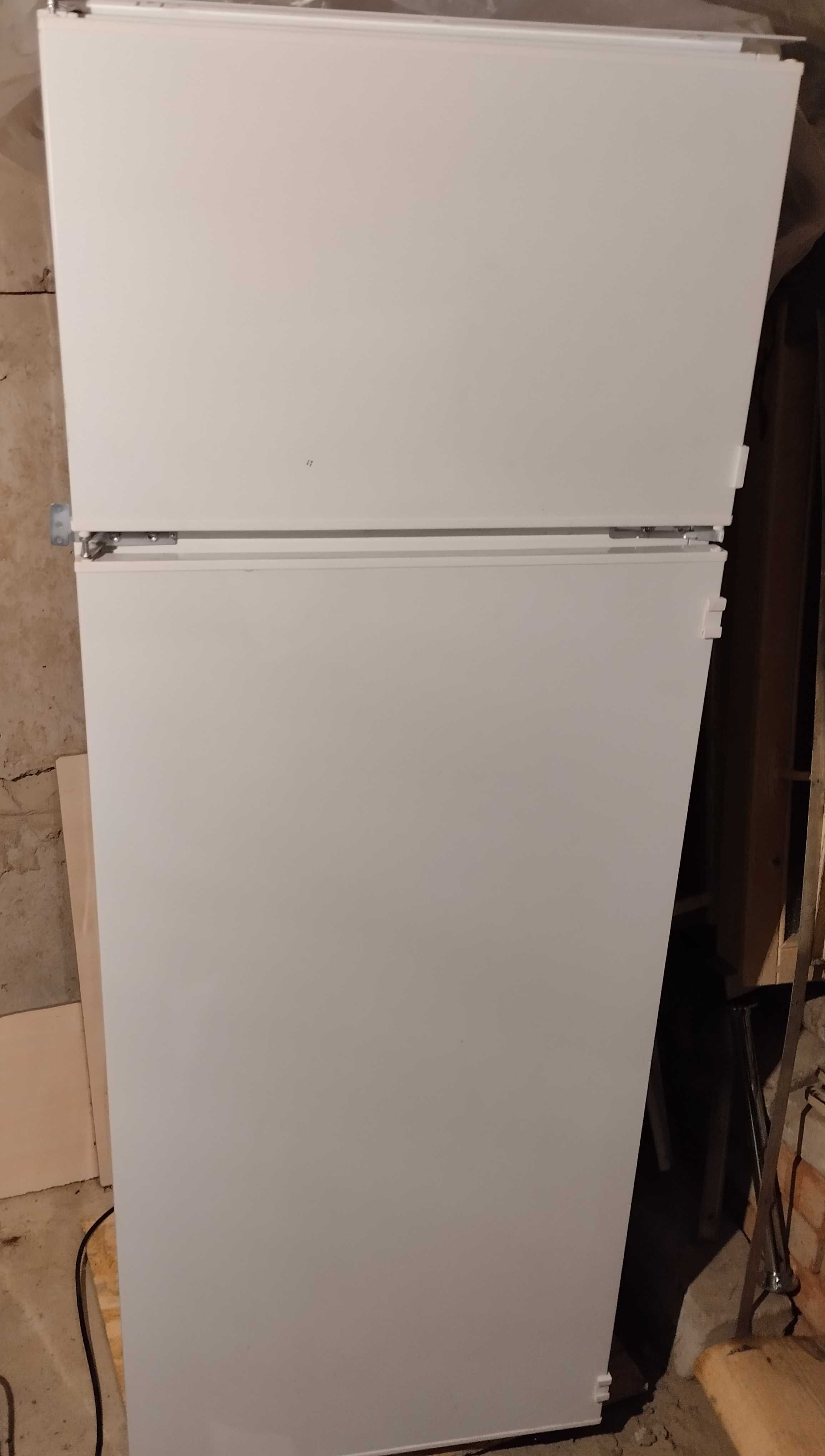 Холодильник з морозімовкою