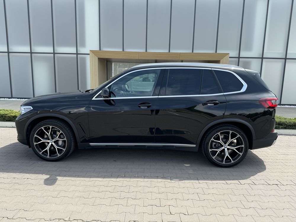 Продам BMW X5 G05 40i 2020года