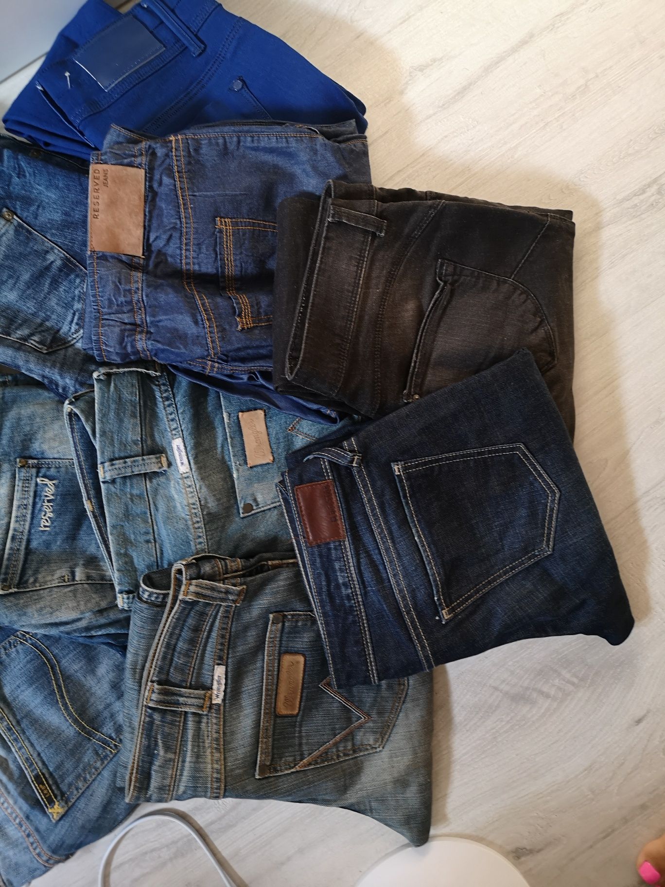 Paka jeansów Lee, Wrangler, C&A, Reserved, wysyłka w cenie