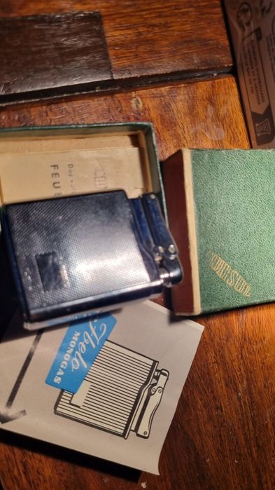 Stara niemiecka zapalniczka Consul