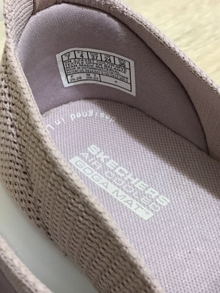 Сліпони Skechers