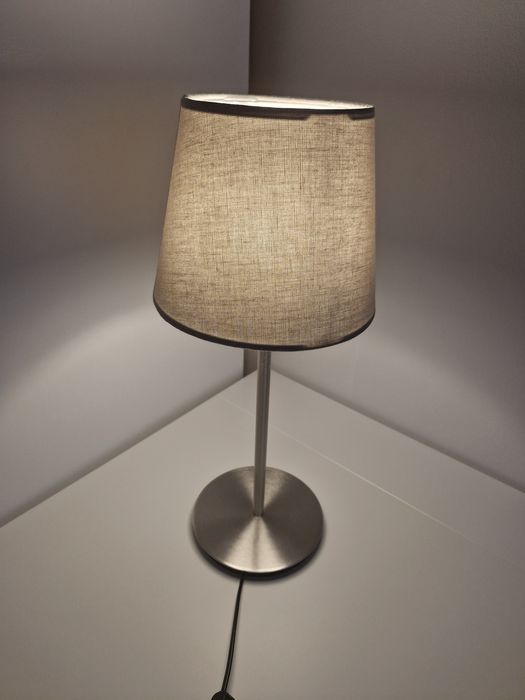 Lampa IKEA srebrna