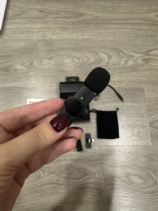 Петличний мікрофон