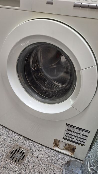 Máquina de lavar AEG