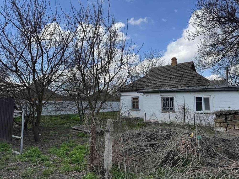 Продається шлаковий будинок в м.Заводське