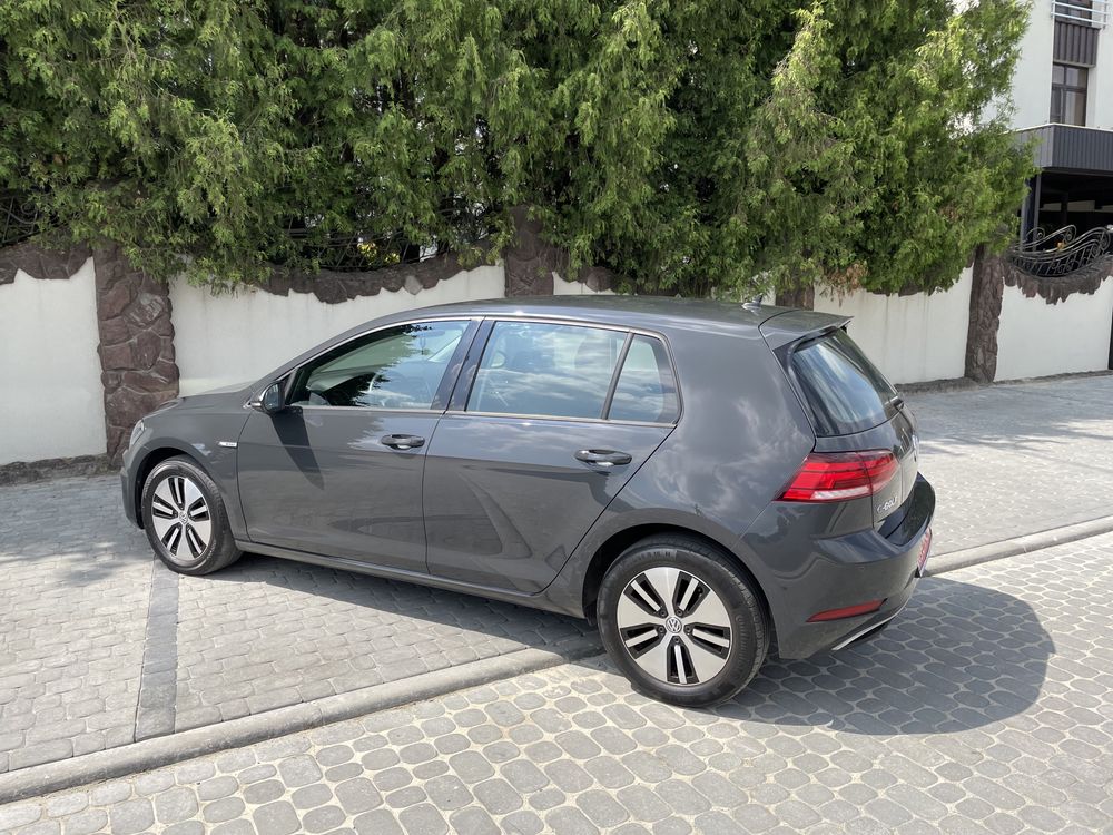 Volkswagen e-Golf 2019p