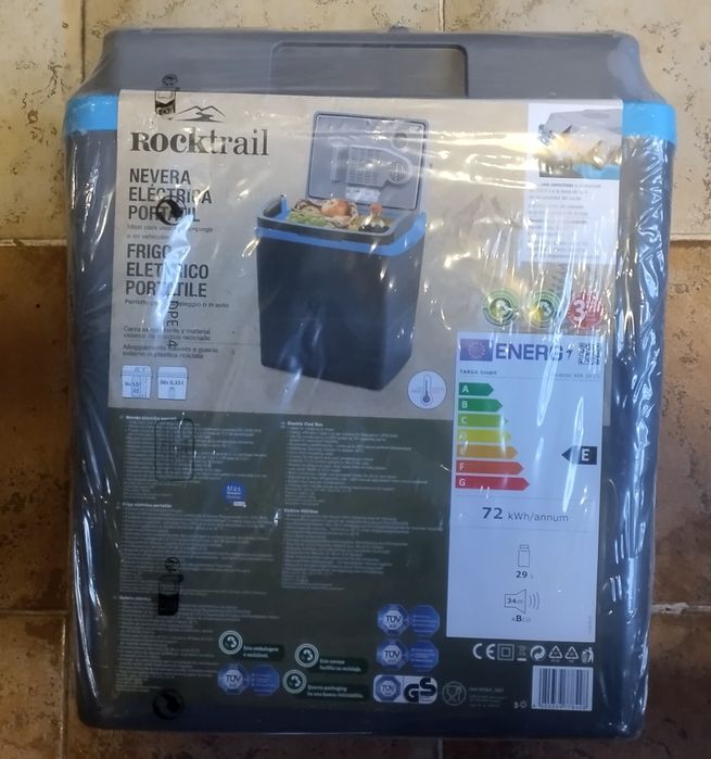 Geleira eléctrica rocktrail nova selada funciona a 12V ou 220 .V
