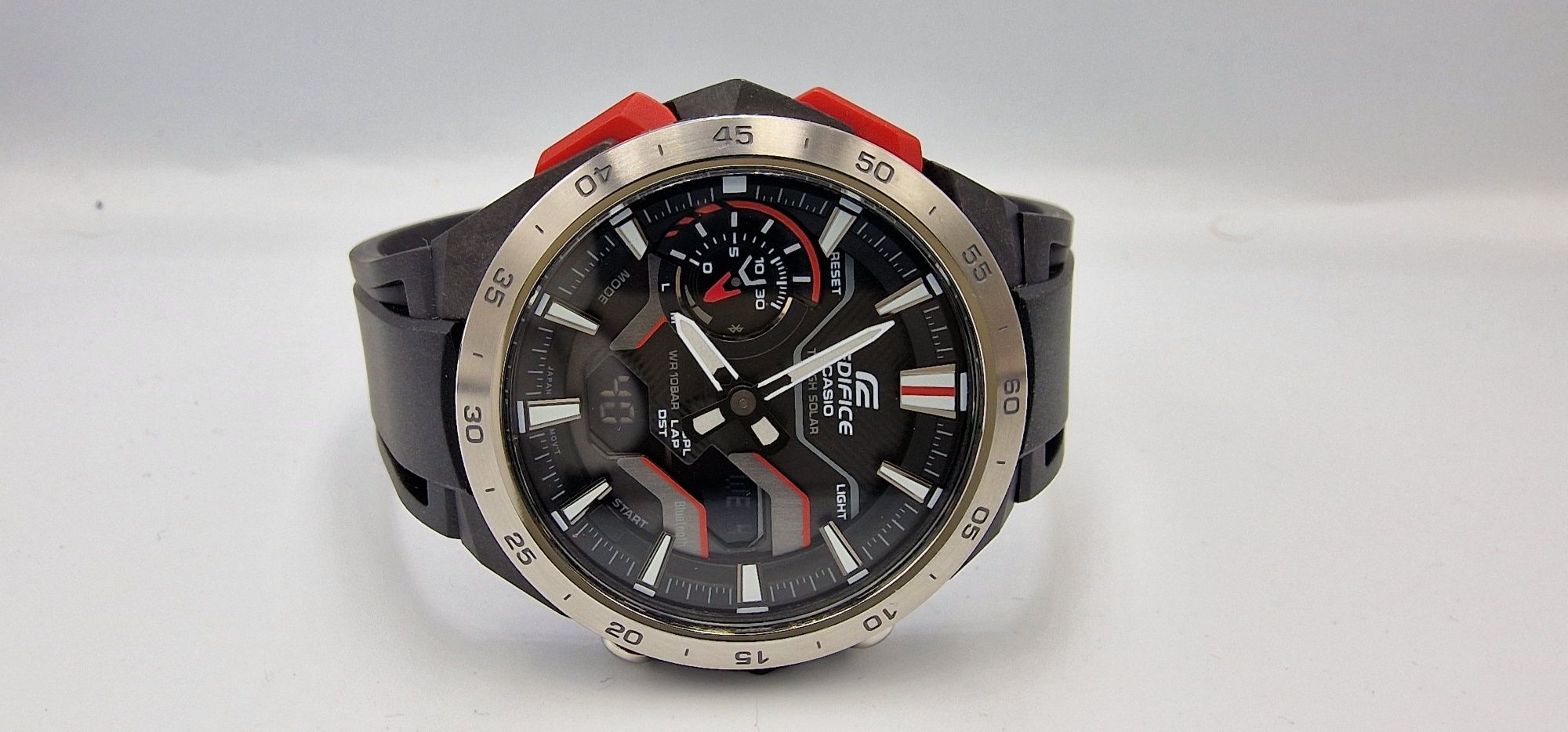Casio Edifice Solar Windflow - Carbon - Bluetooth - ECB-2200P