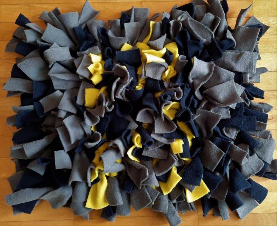 Duża mata węchowa dla psa / materiał z recyklingu