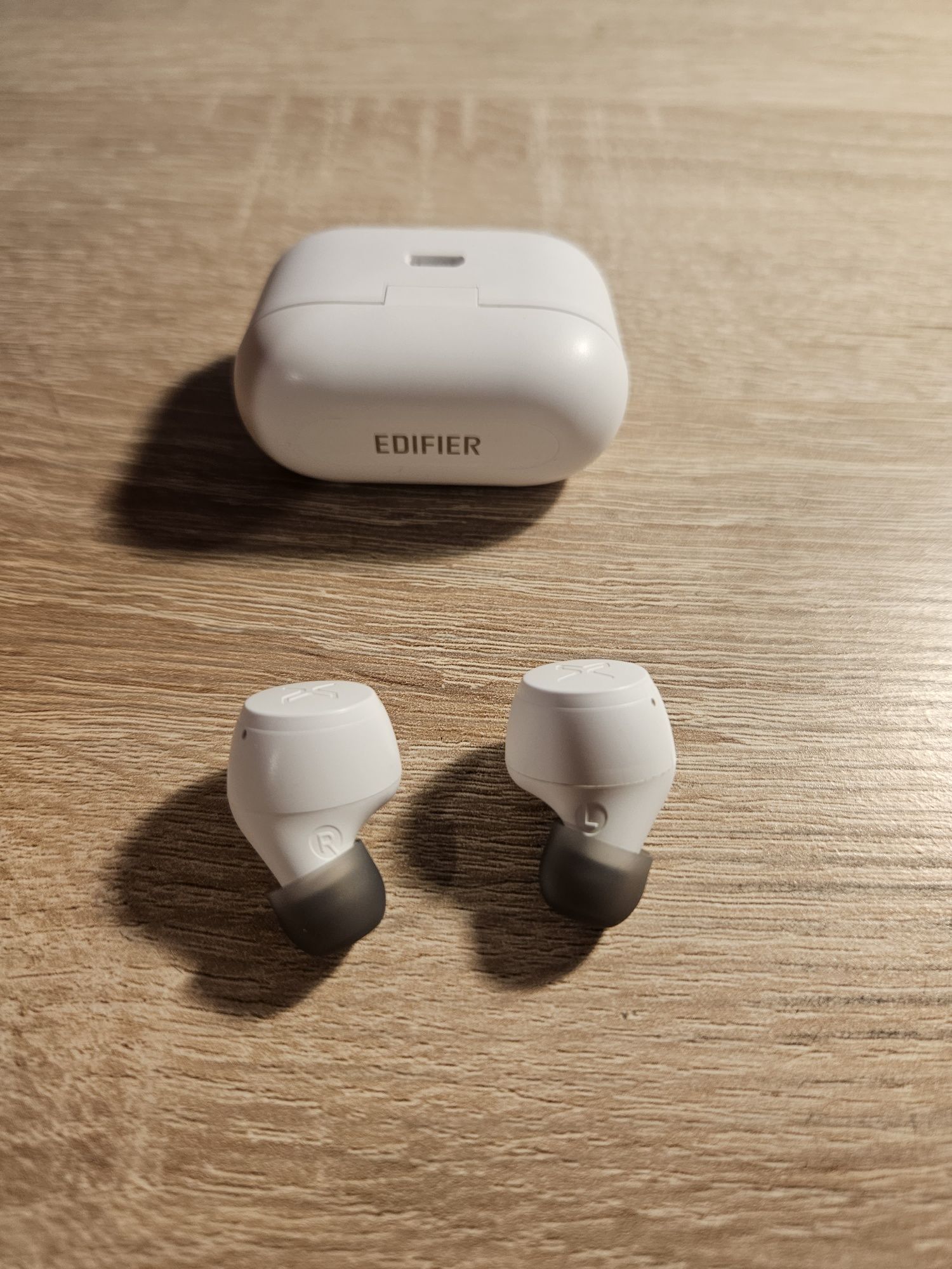 Słuchawki edifier x3r
