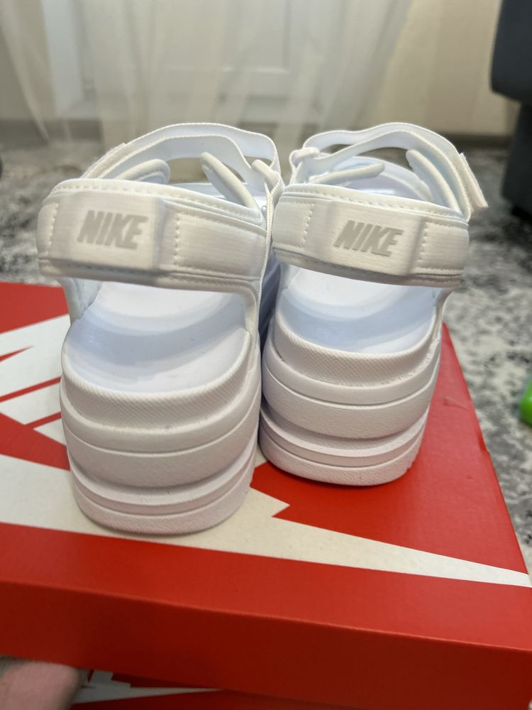 Знижка SALE Босоніжки сандалі Nike Icon classic sandals