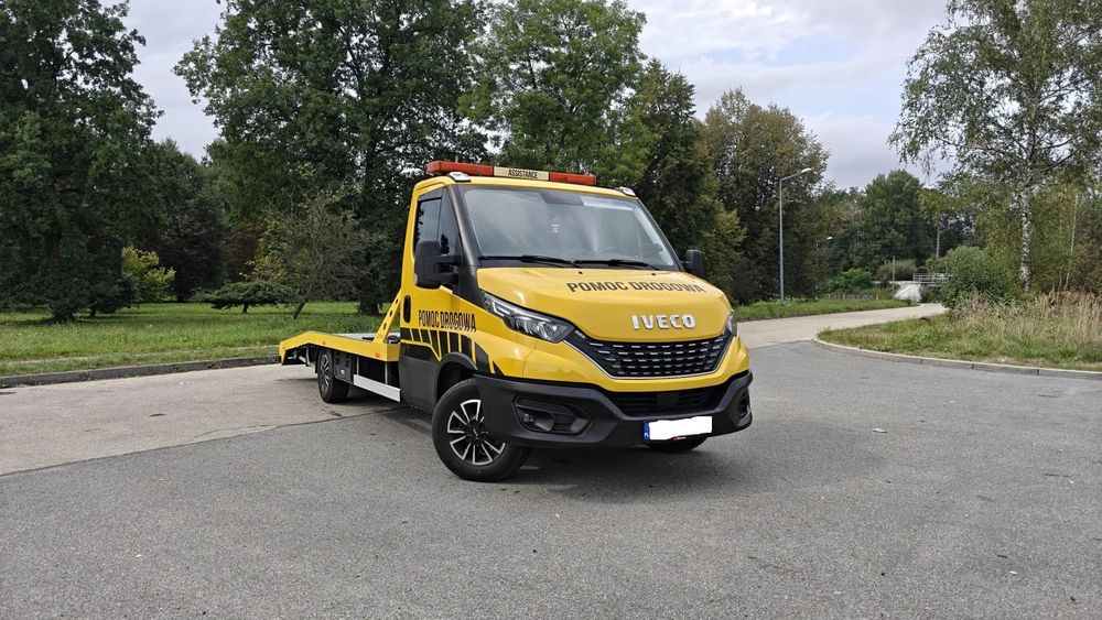 Iveco Daily  pierwszy właściciel , ASO, Eukran, wciągarka , hak, automat