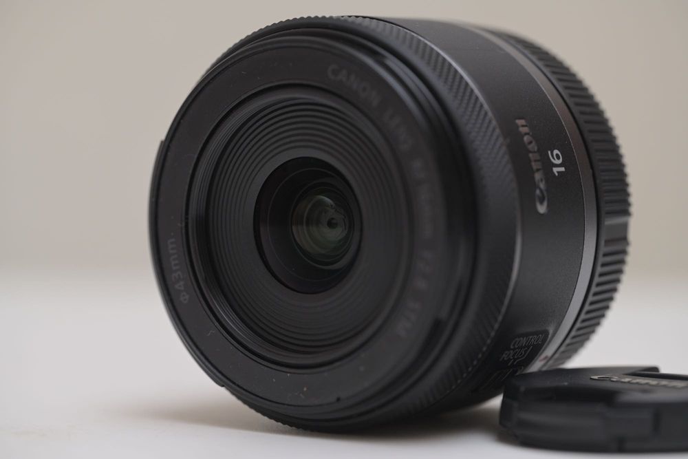 Canon RF 16mm f/2.8 STM + гарантія / без передоплат